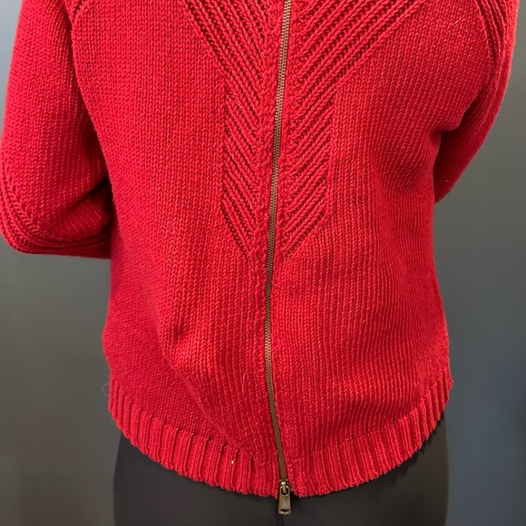 Red Roxy Sweater. NWT. Size Medium - Picture 2 of 6